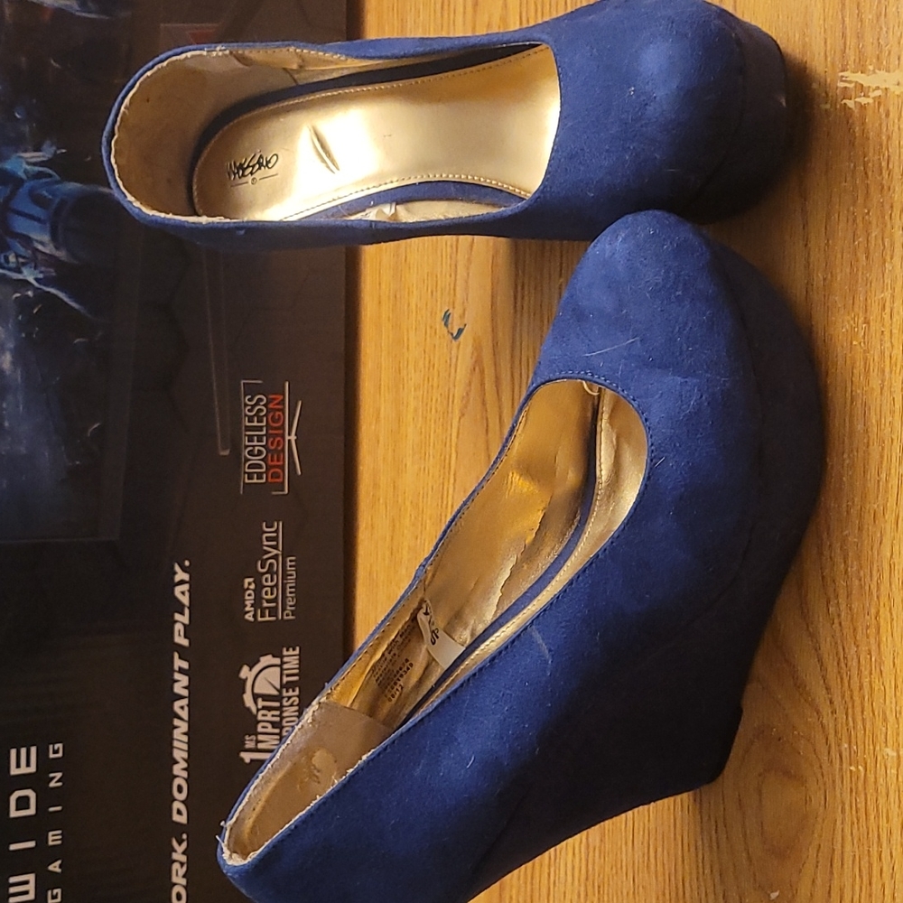 Dark blue wedges heels